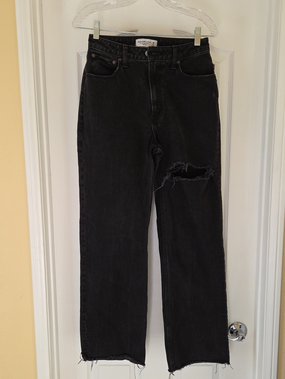 Abercrombie The 90's Relaxed Jean High Rise CURVE LOVE